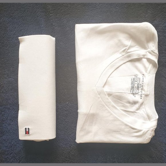 2 for $50 Tommy Hilfiger Essential V-Neck T-Shirt - Picture 1 of 6